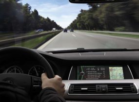 Lắp đặt Camera hành trình cho xe hơi